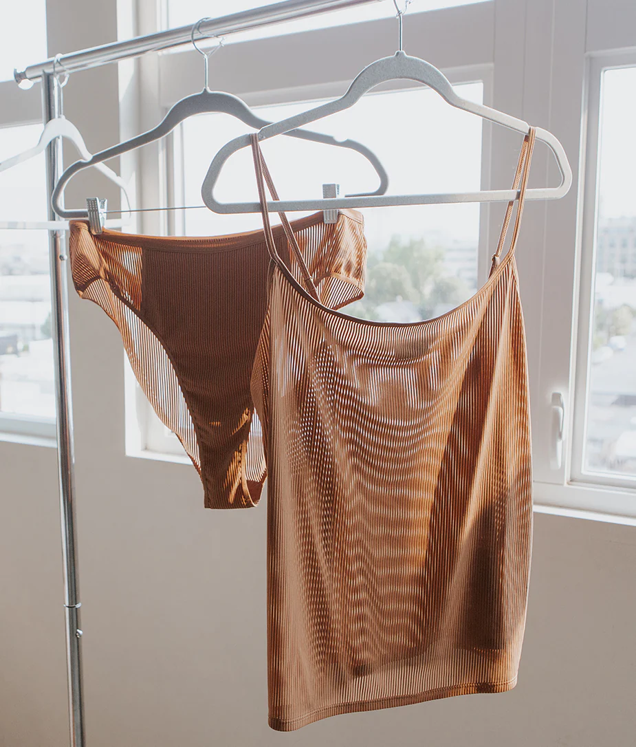 The Feel Free Adjustable Camisole - Praline - Image 2